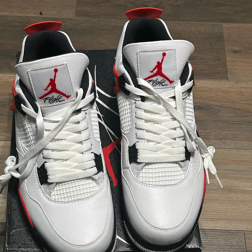 Jordan Black and Red Air Jordan 4 Retro